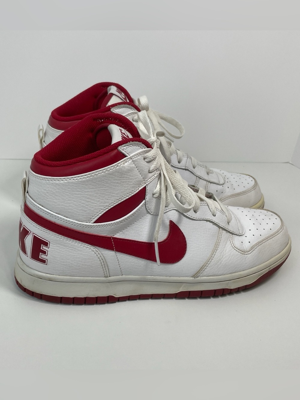 Big Nike High White Gym Red Sneakers Sz 10.5